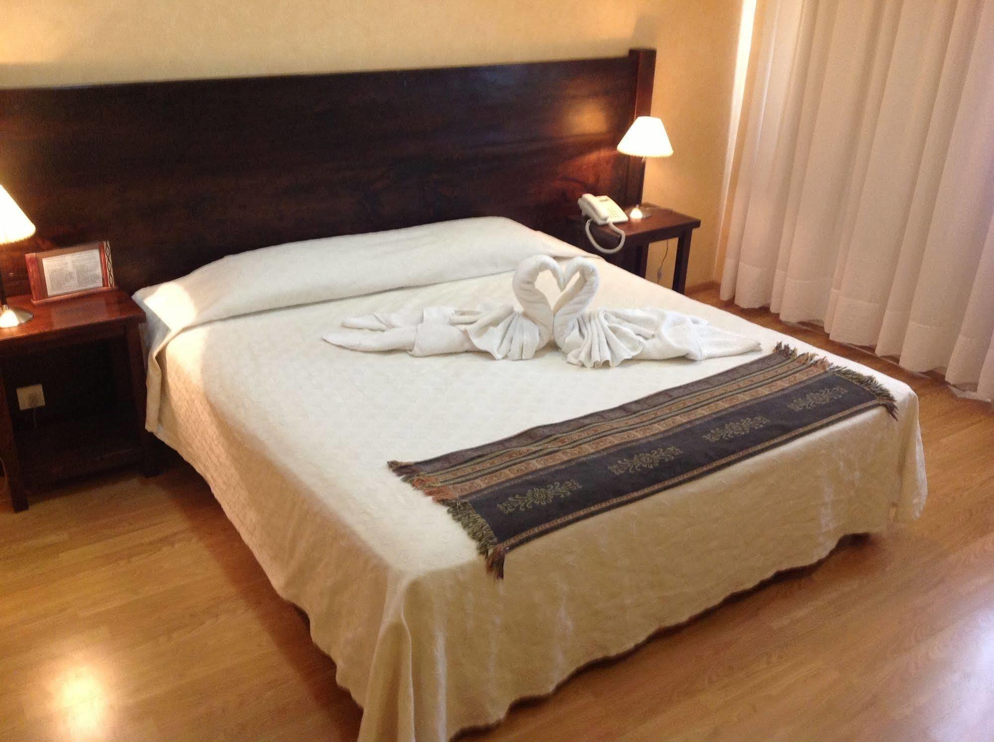 Hotel Las Maras Puerto Madryn Ngoại thất bức ảnh
